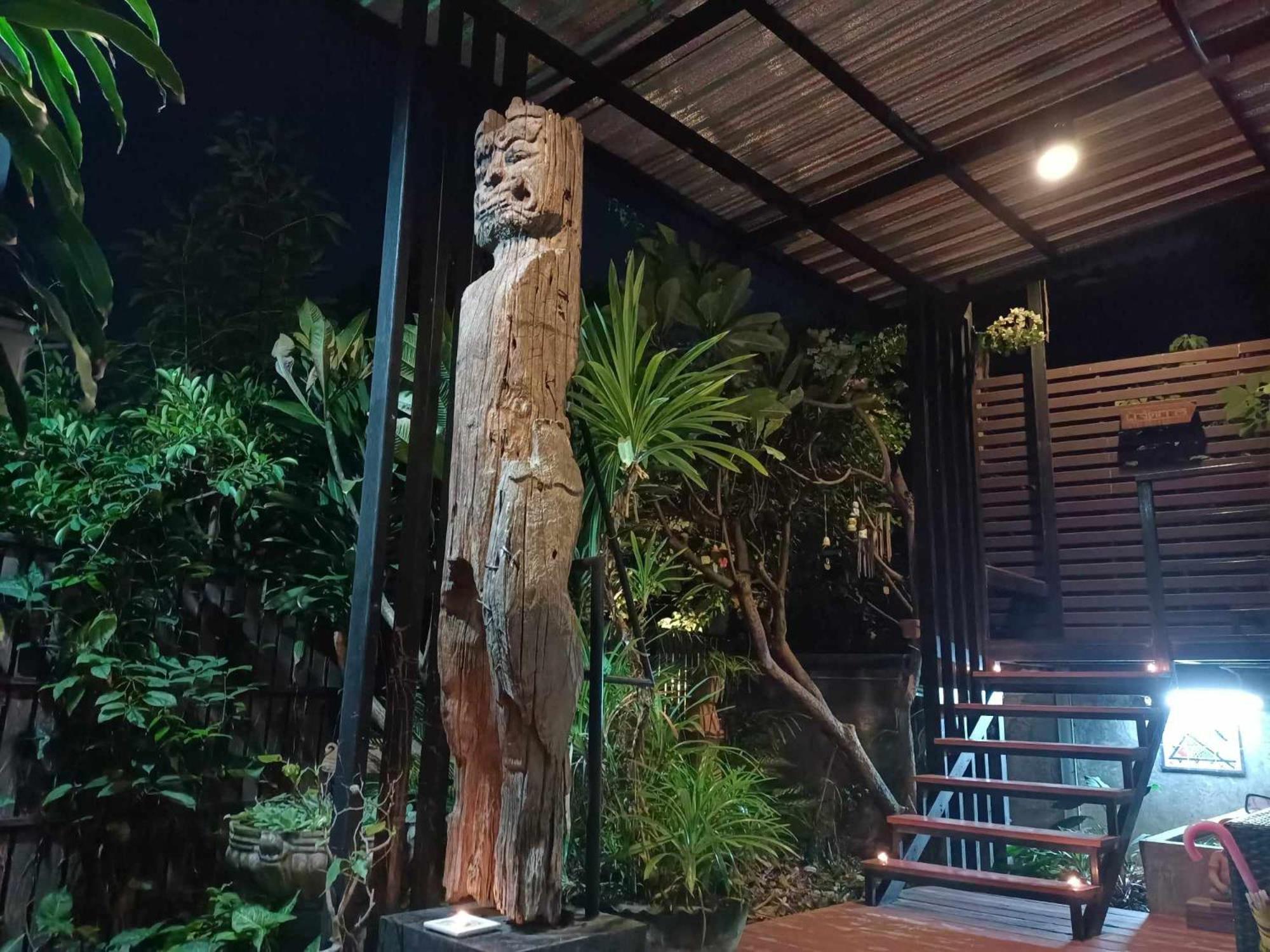 Chez Pom Hotell Chiang Mai Eksteriør bilde