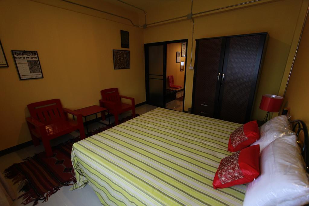 Chez Pom Hotell Chiang Mai Eksteriør bilde