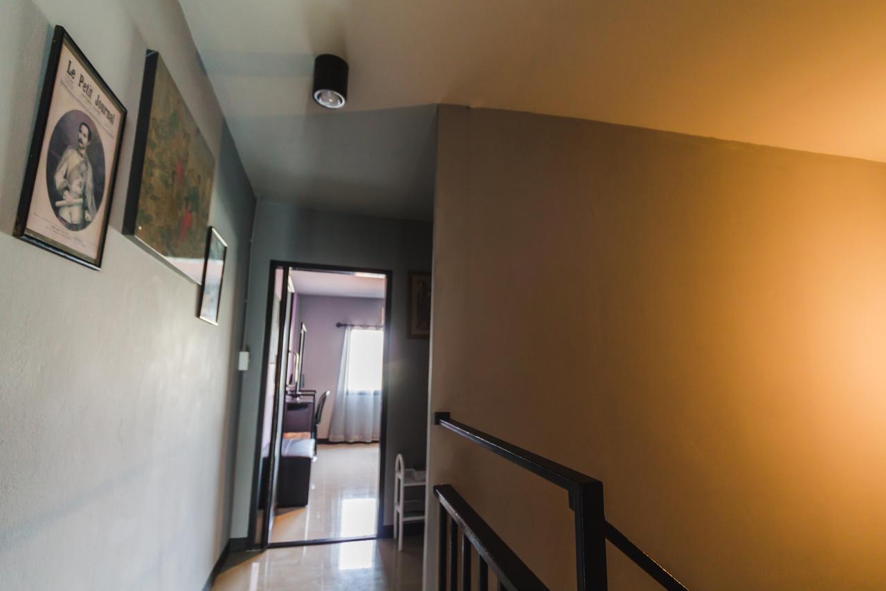 Chez Pom Hotell Chiang Mai Eksteriør bilde