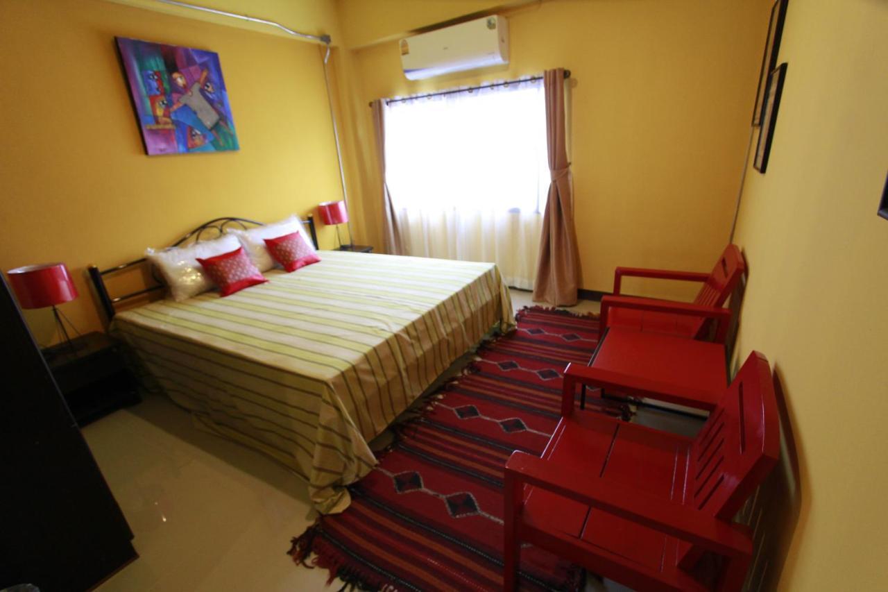 Chez Pom Hotell Chiang Mai Eksteriør bilde